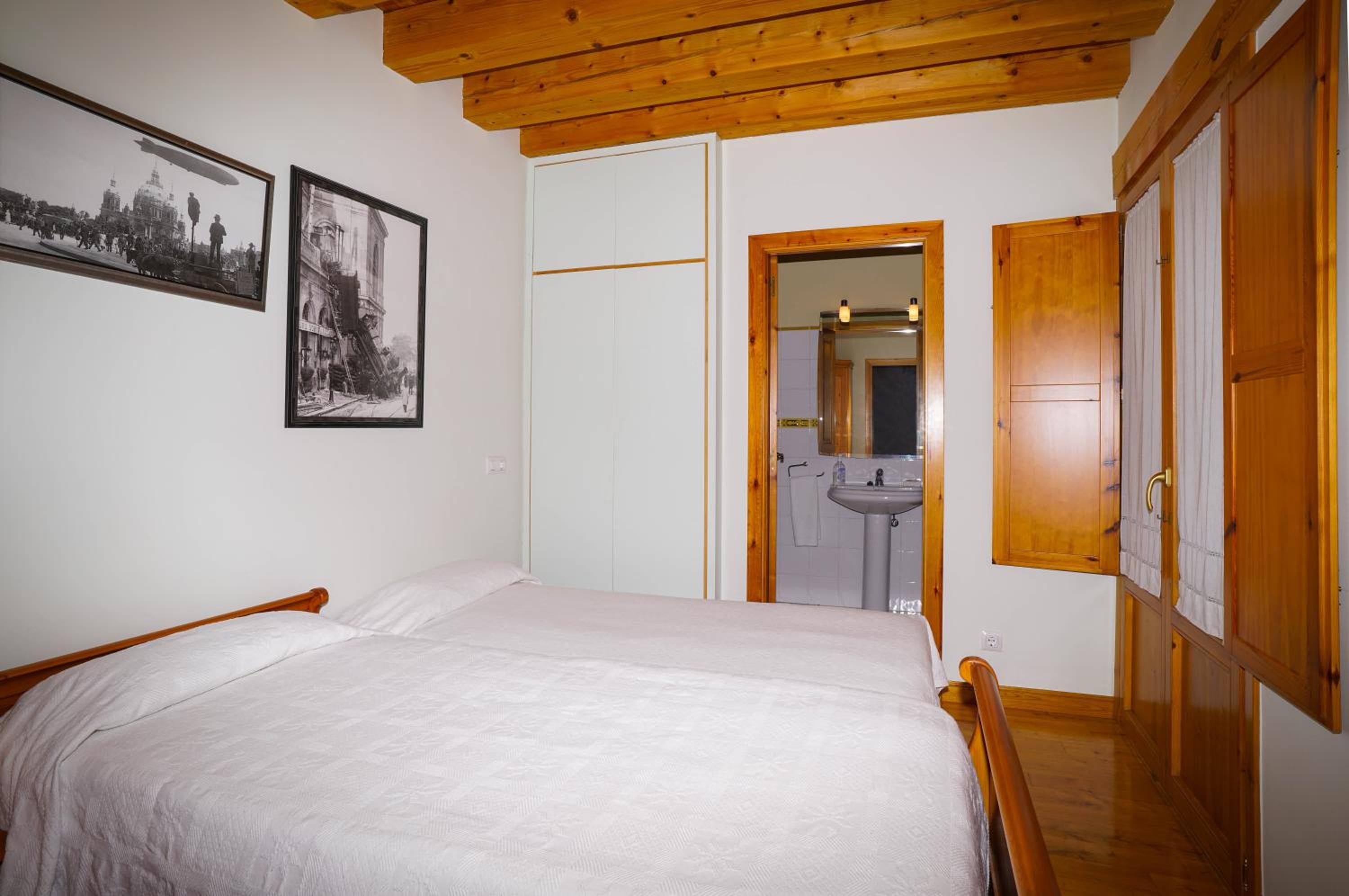 Casa Arnedillo by Apartamentos Arnedillo