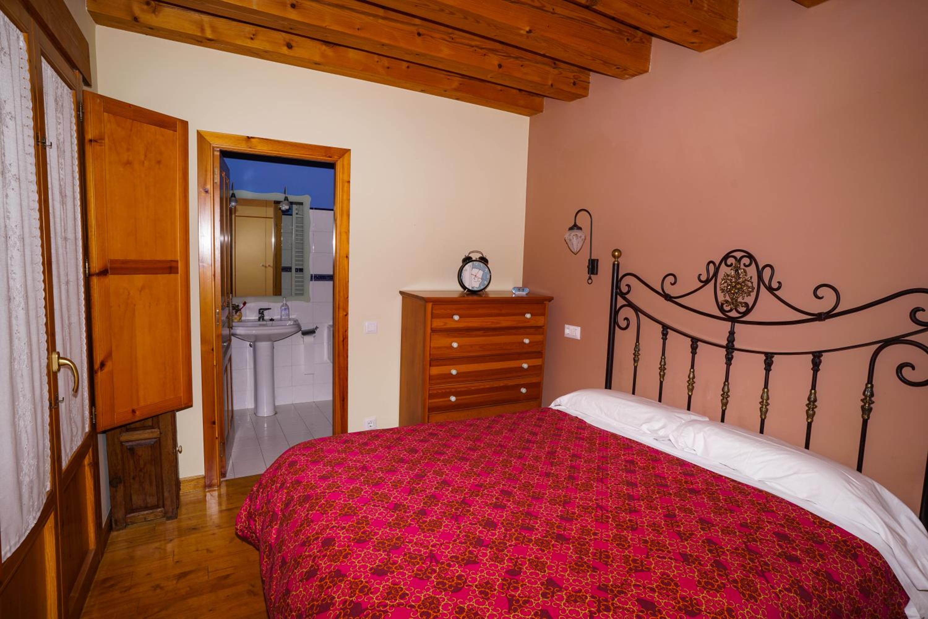 Casa Arnedillo by Apartamentos Arnedillo