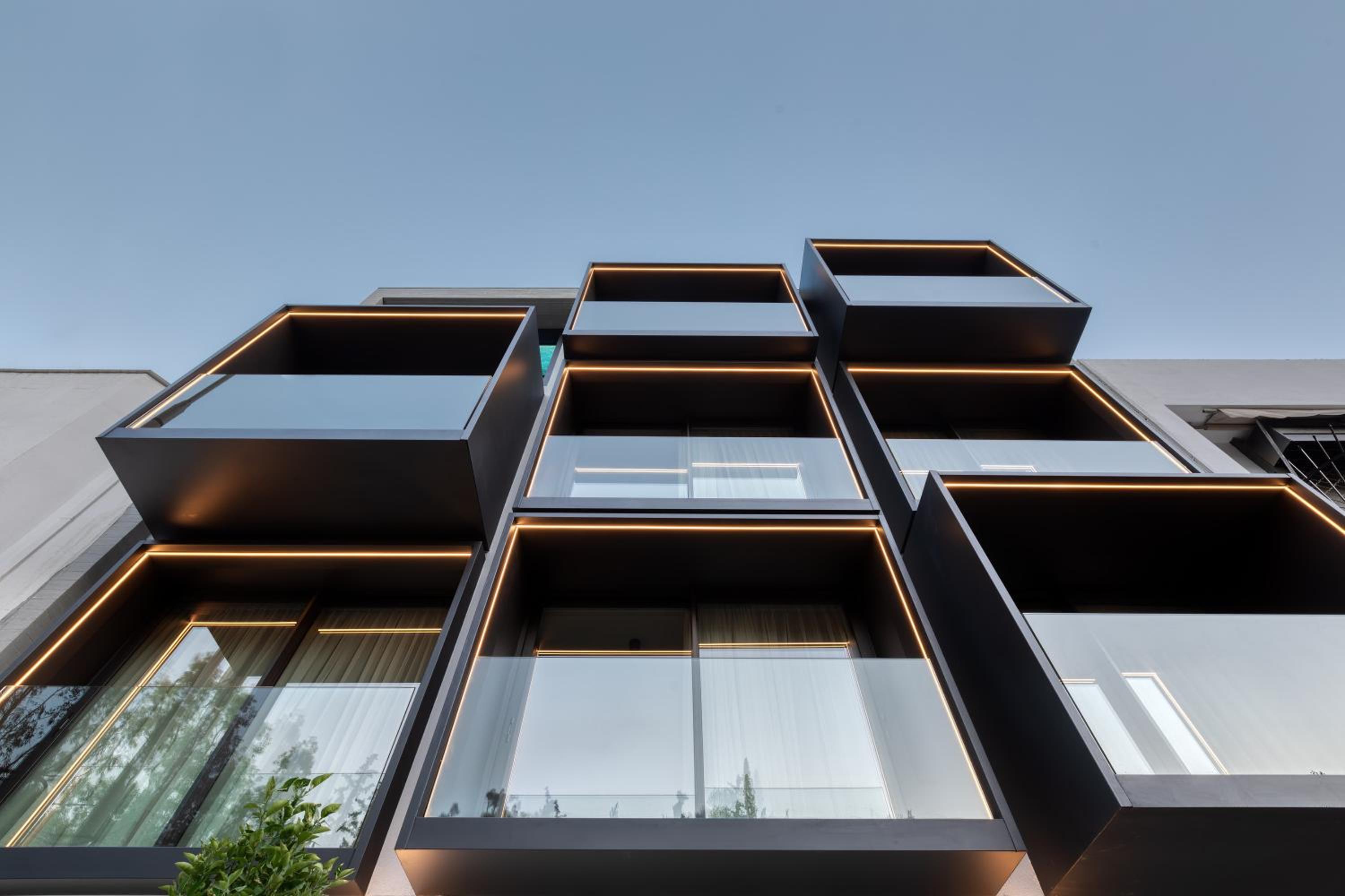 Hotel Neoma - Image 1