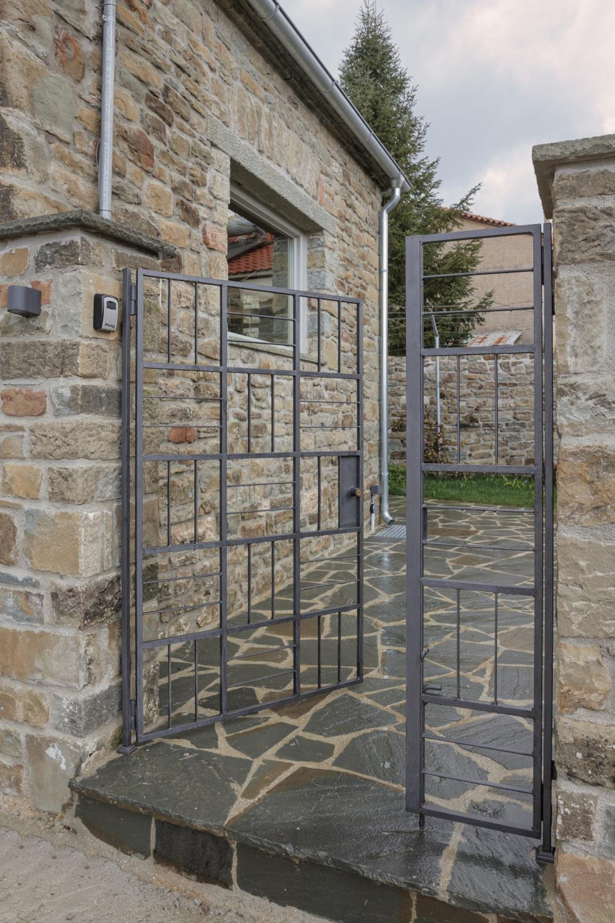 LozArt Traditional Stone House