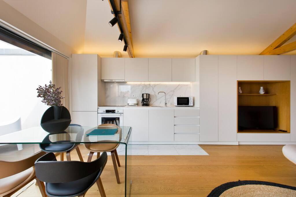 Boutique Rentals-Primrose Terrace&Garage
