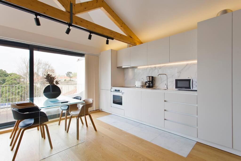 Boutique Rentals-Primrose Terrace&Garage