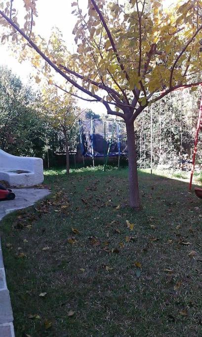 Jacuzzi Artistic Villa in Nea Makri view 2