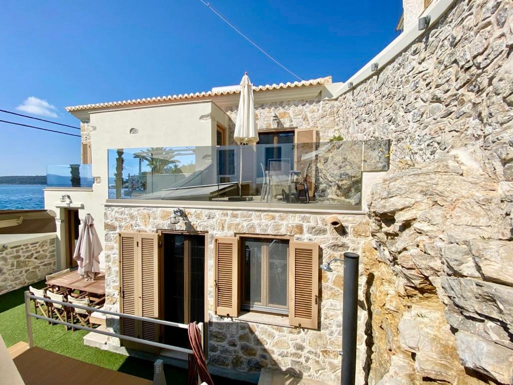 Villasonboard Rock Villa 3 Bed, 3 Bath, Jacuzzi, Seaside Ermioni view 2