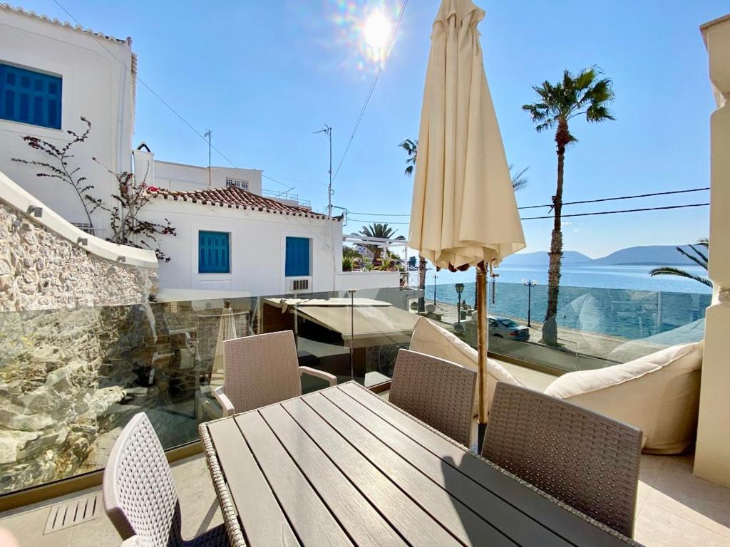 Villasonboard Rock Villa 3 Bed, 3 Bath, Jacuzzi, Seaside Ermioni view 5