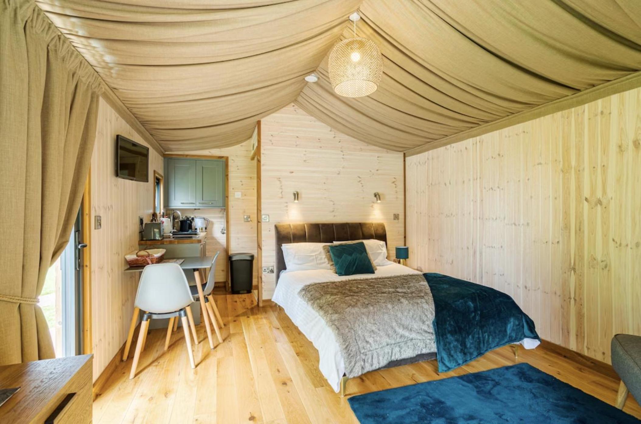 Riverside Cabins