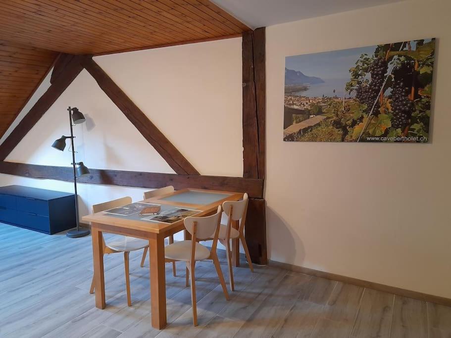 Studio mansardé chez un vigneron au village au 3ème étage sans ascenseur