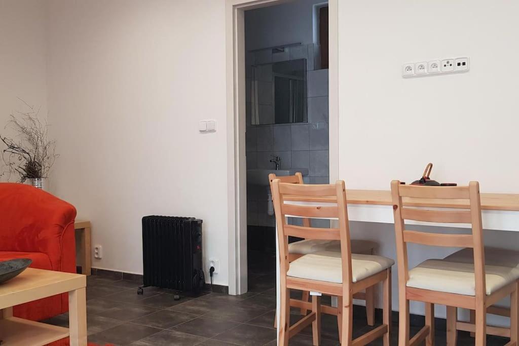 Nižbor samostatný domek v zahradě