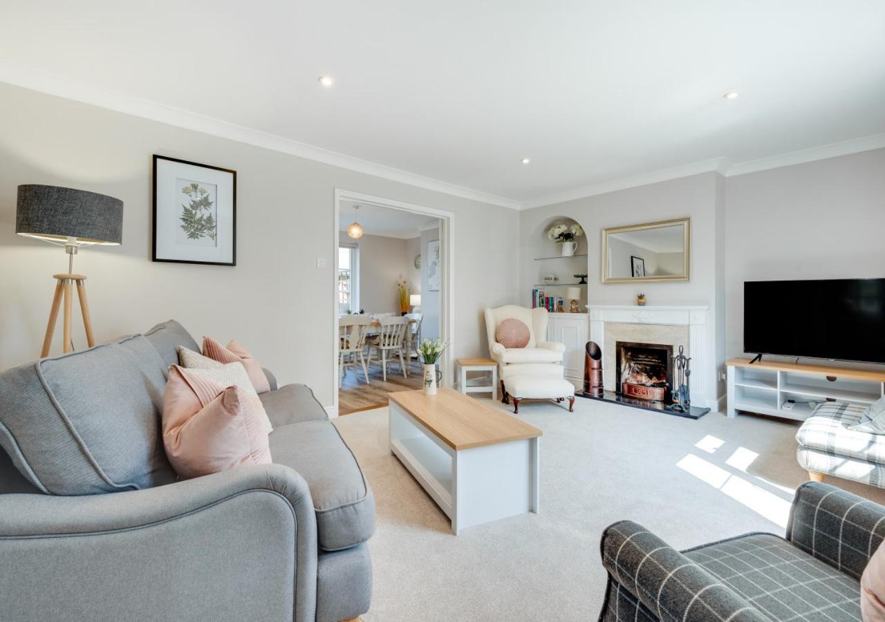 3 Bed in Rushmere St. Andrew oc-1lux view 3