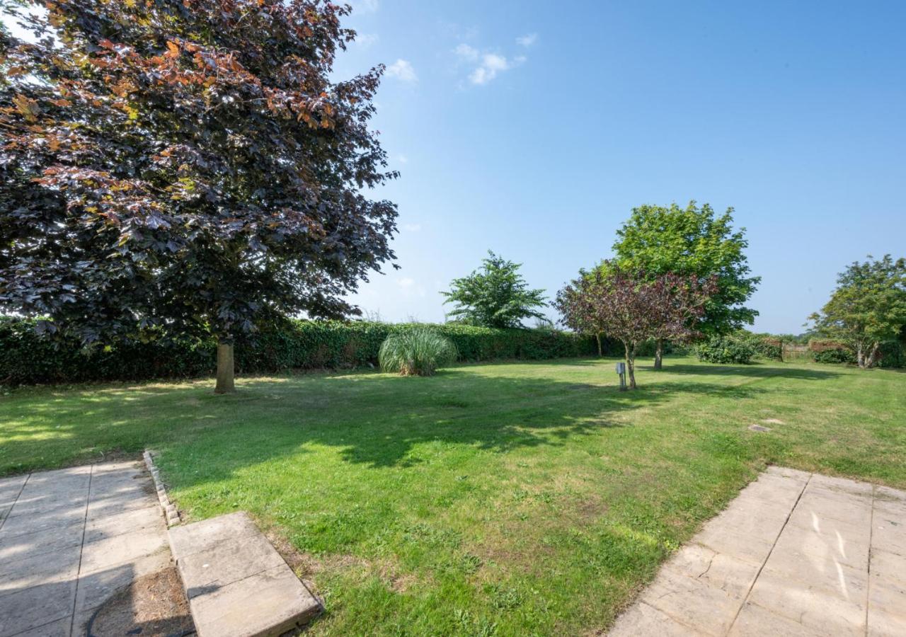 3 Bed in Rushmere St. Andrew oc-1lux view 5