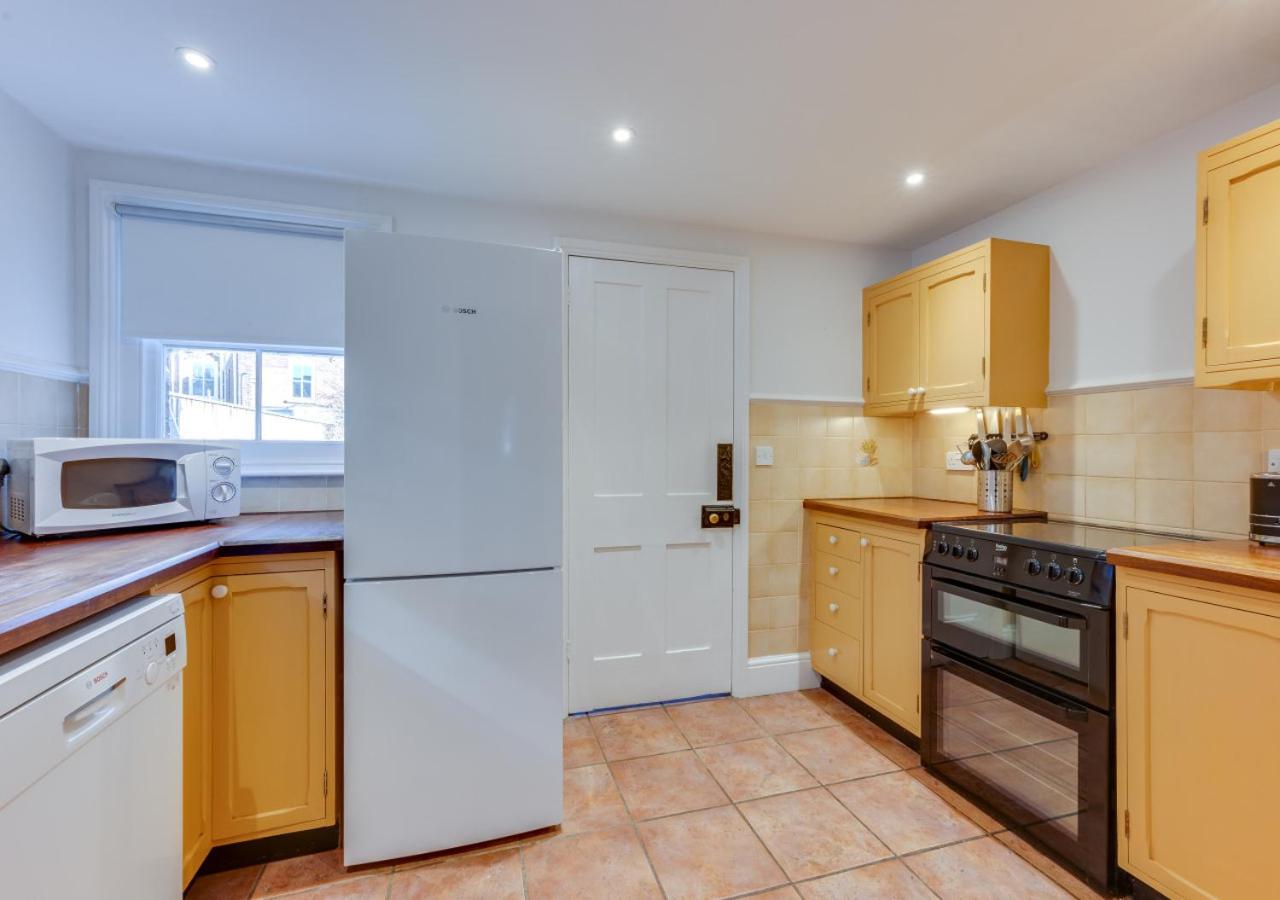 4 Bed in Southwold oc-sl140 view 3