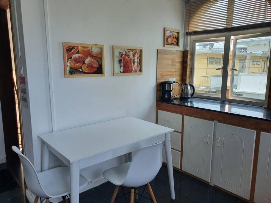 Namaste Lounge - Appartement 'Papaya' 1 chambre 1er Etage view 5