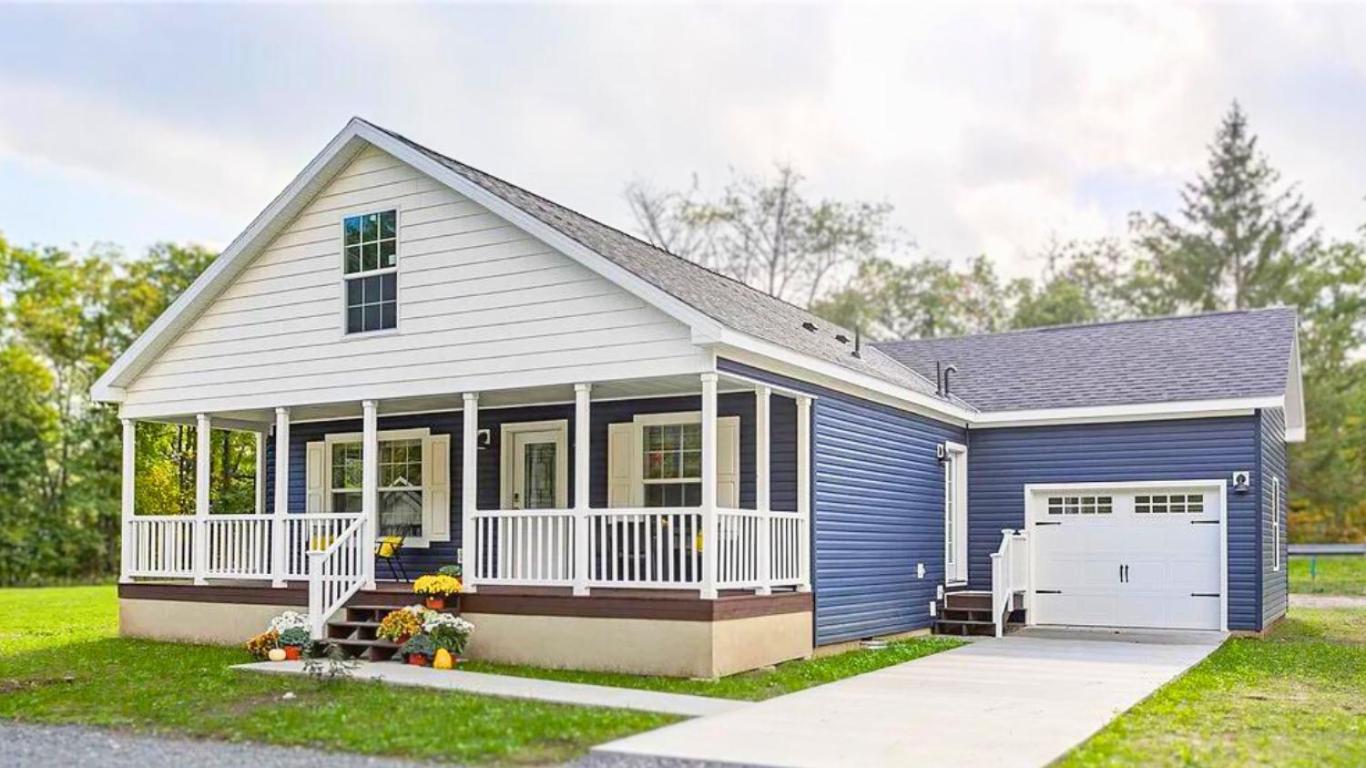Brand New 2 Bedroom Cottage on Seneca Lake view 5
