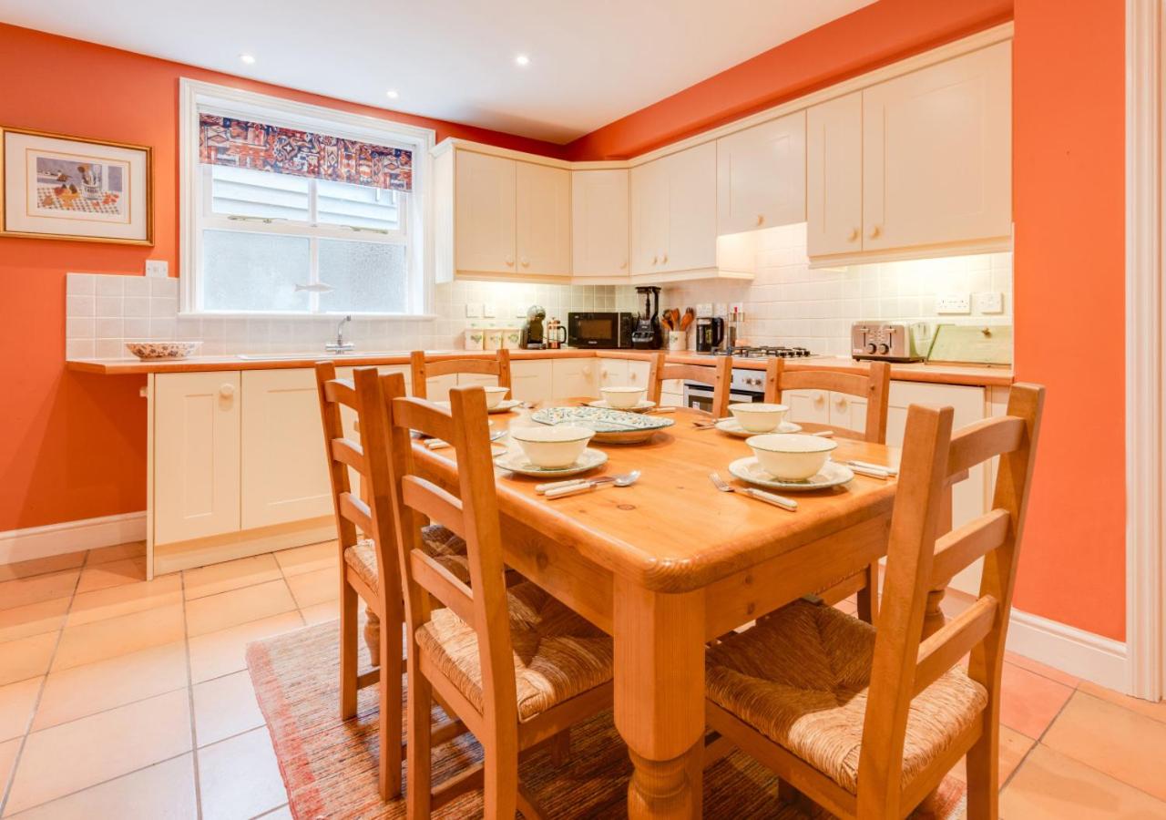 3 Bed in Aldeburgh oc-9king view 5