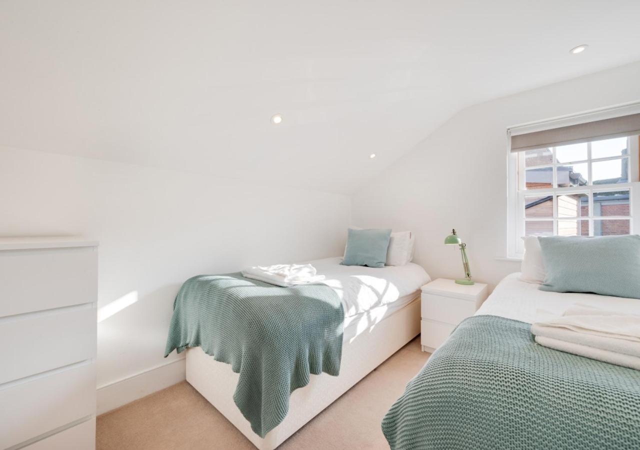 3 Bed in Southwold oc-asht view 4
