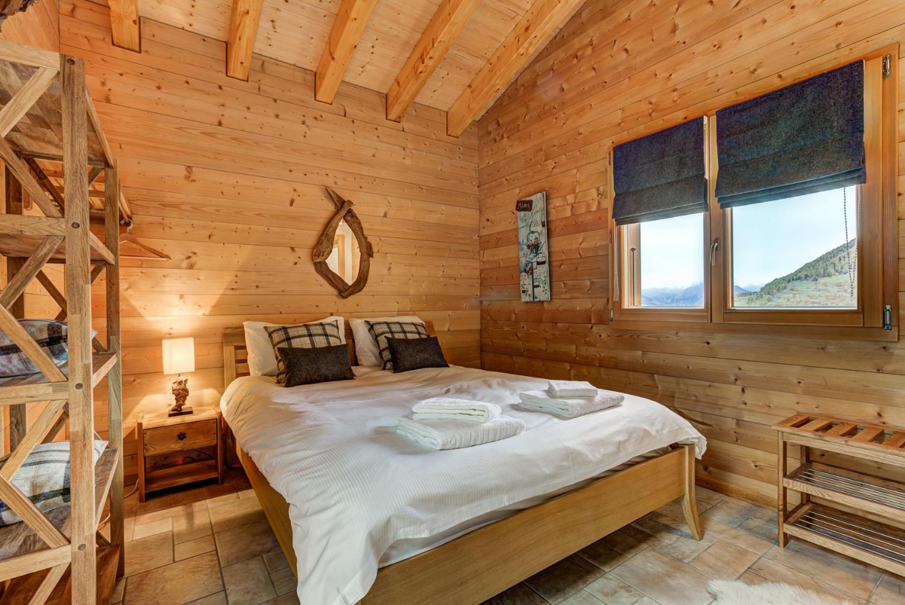 Chalet Leopard de Neige view 3