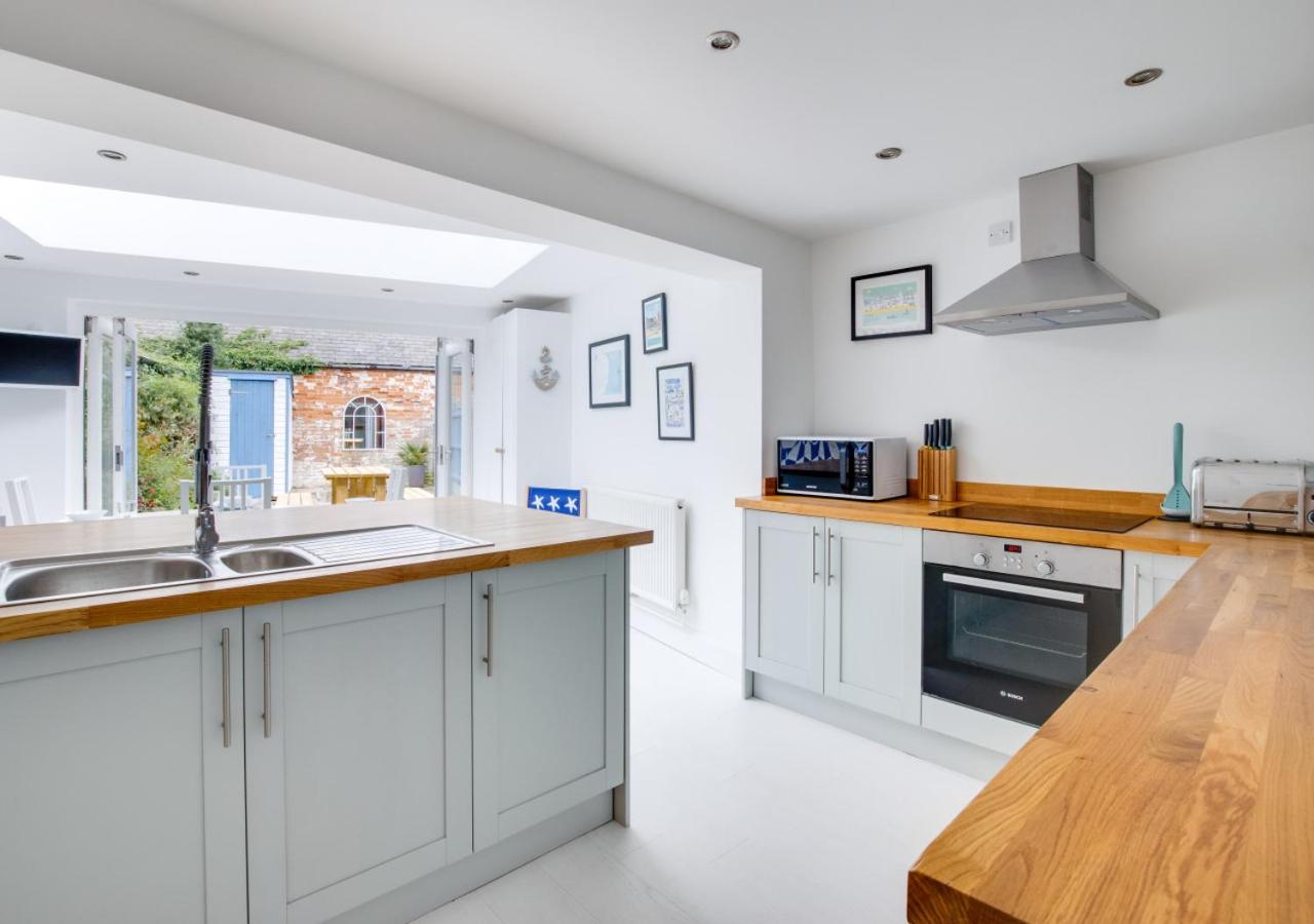 2 Bed in Southwold oc-19cs