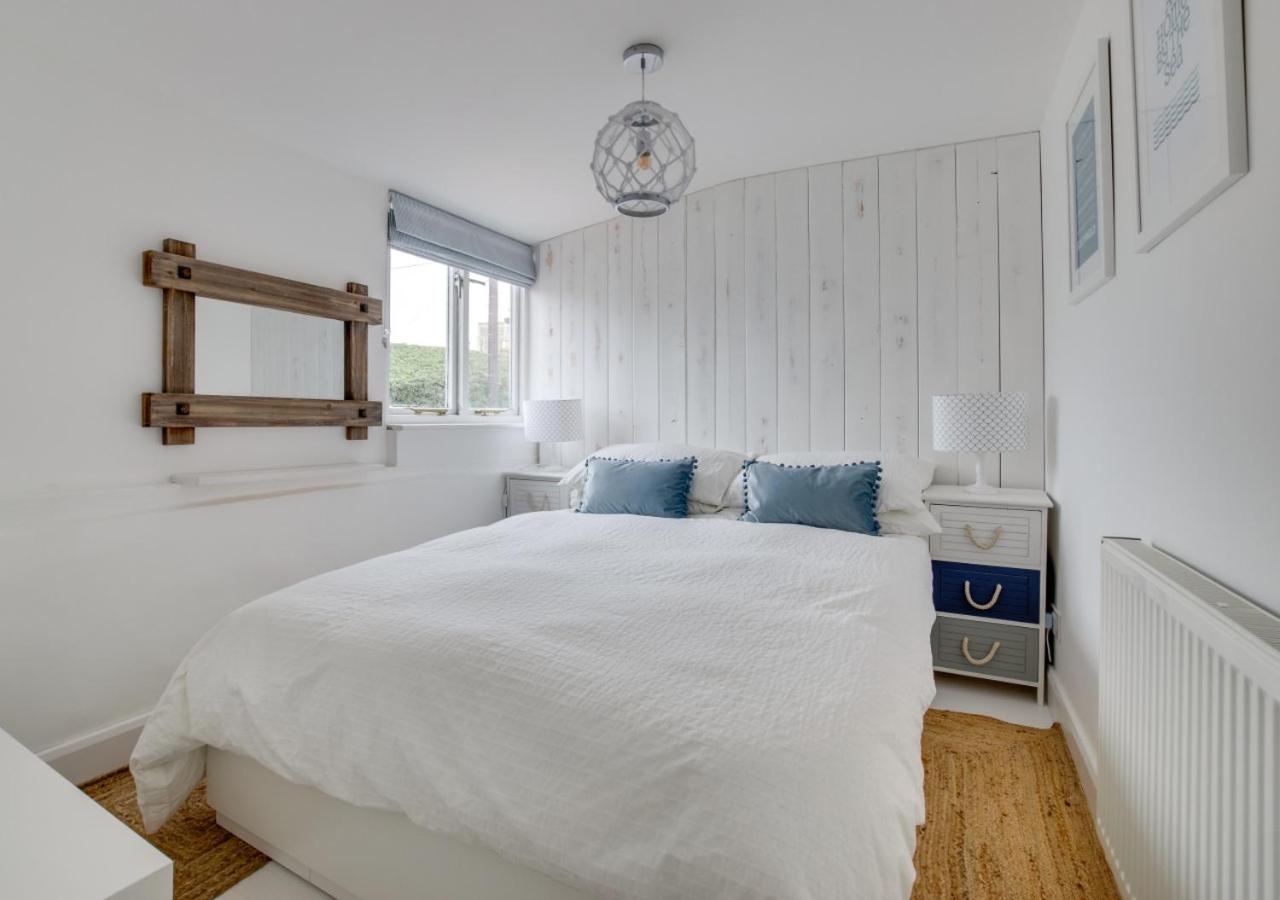 2 Bed in Southwold oc-19cs