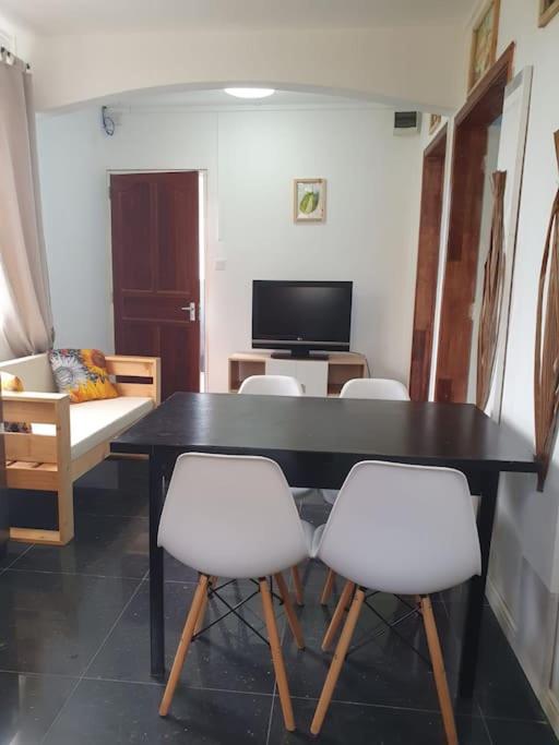 Namaste Lounge - Appartement 'Carambola' de 2 chambres 1er Etage view 3