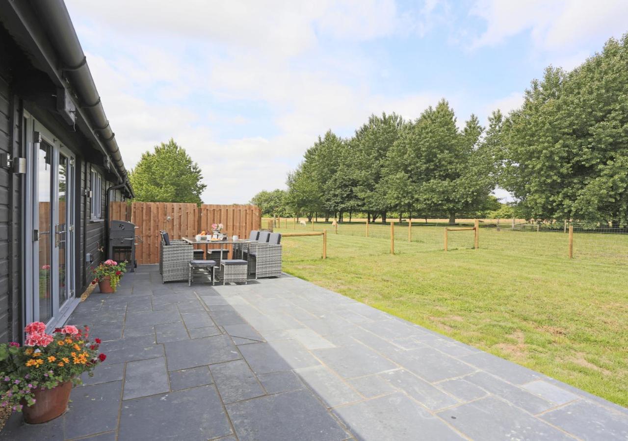 3 Bed in Barsham oc-bbarn