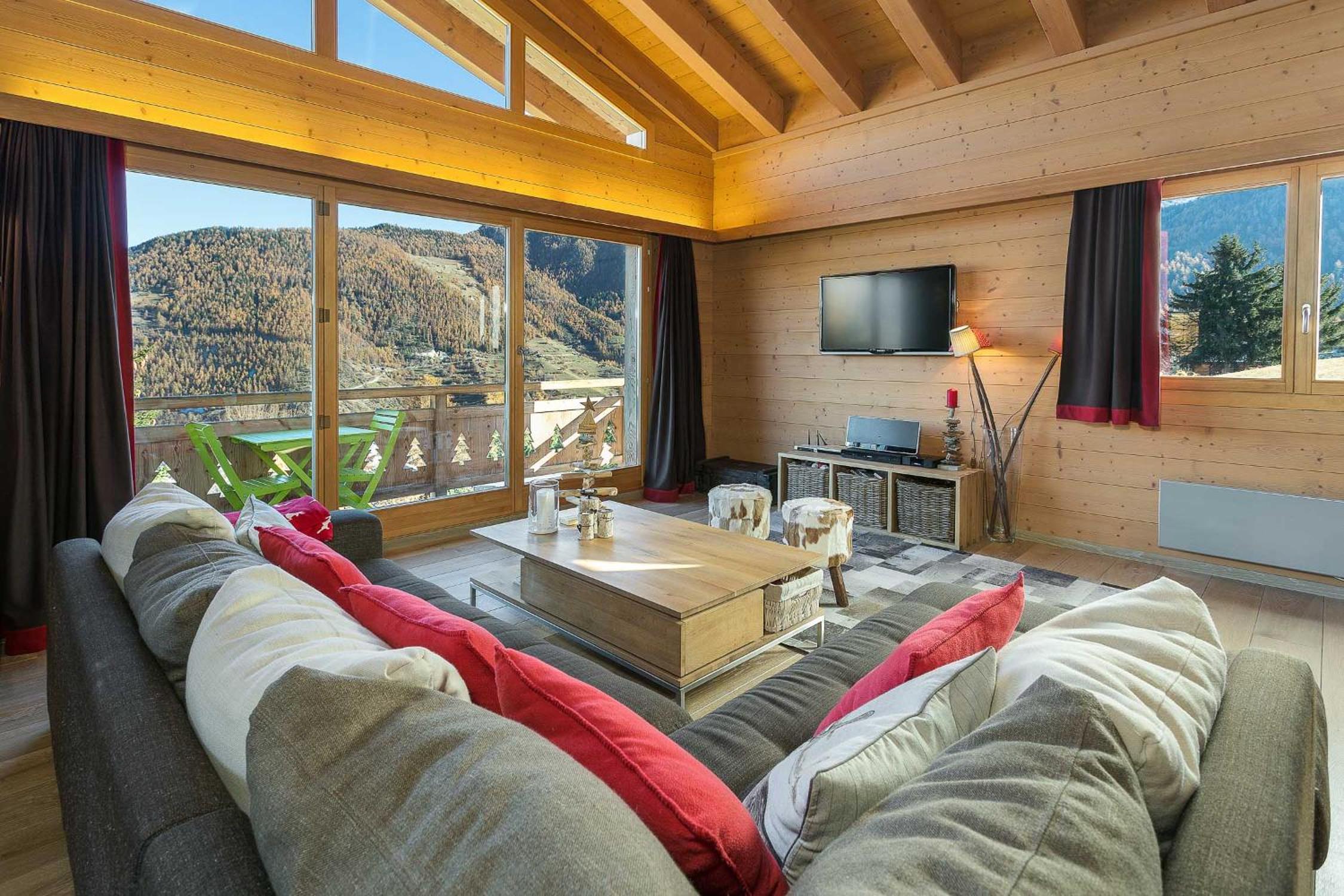 Chalet Mon Ours view 3