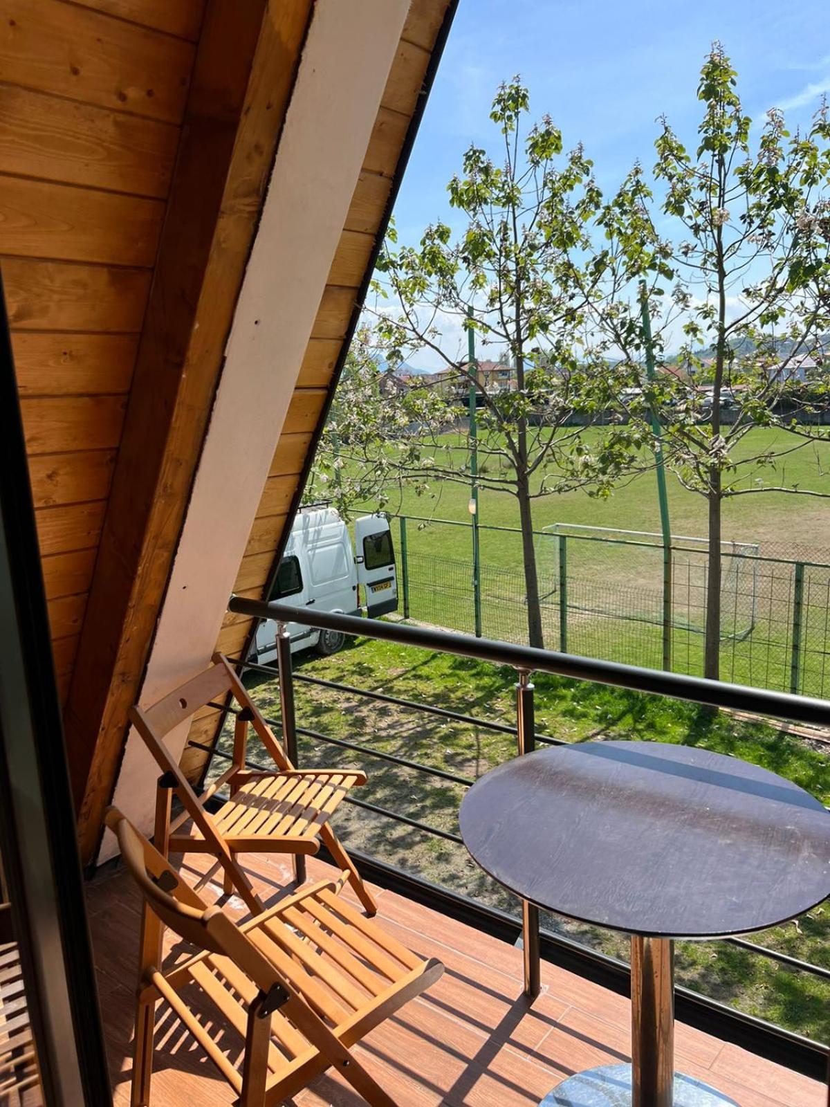 Windmill Shkodra Gesthouse Camping & Grill