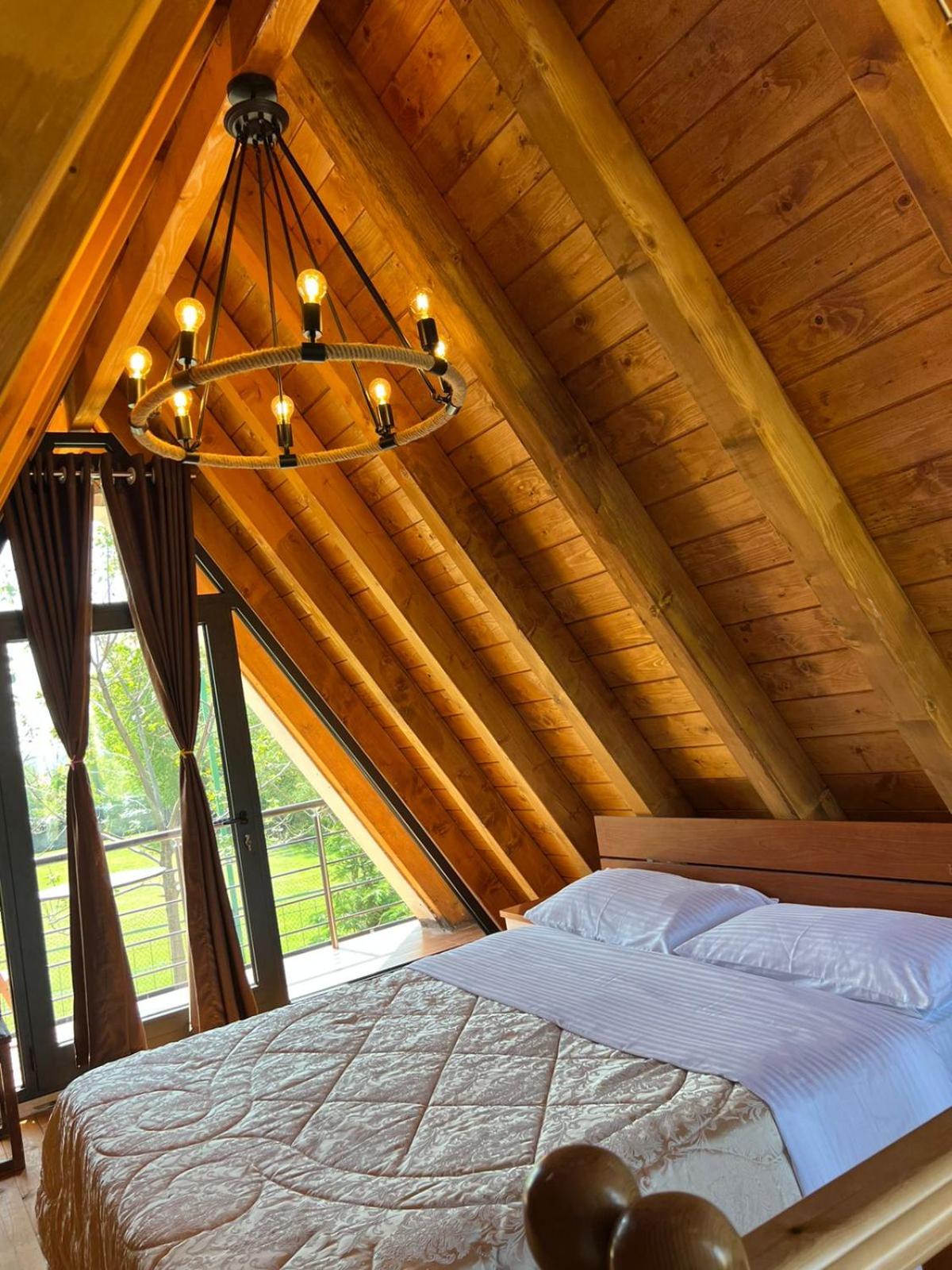Windmill Shkodra Gesthouse Camping & Grill