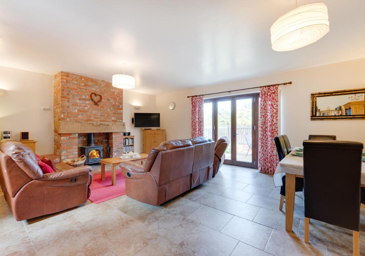 Buttercup Lodge