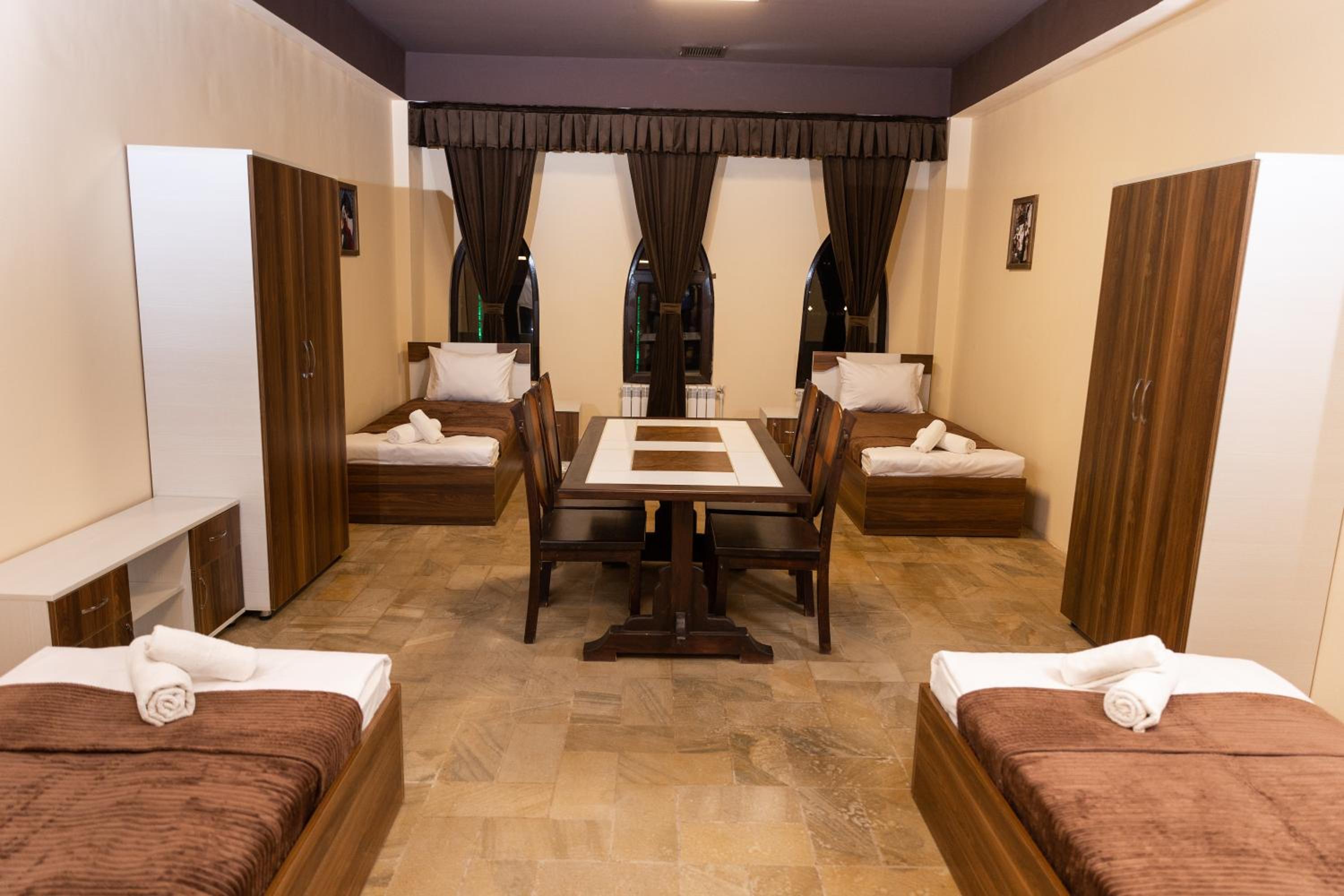 Qala Hostel Ganja