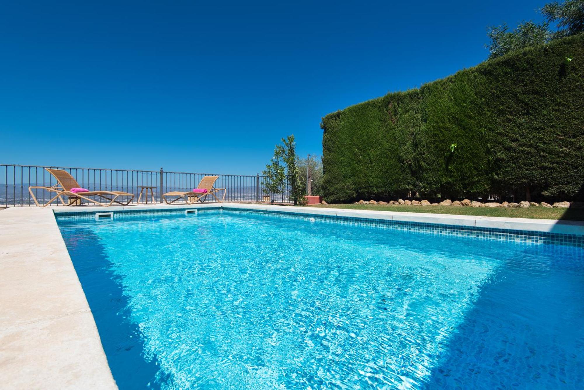 VILLA ANDALUCIA ATLANTIDA, casa con piscina privada