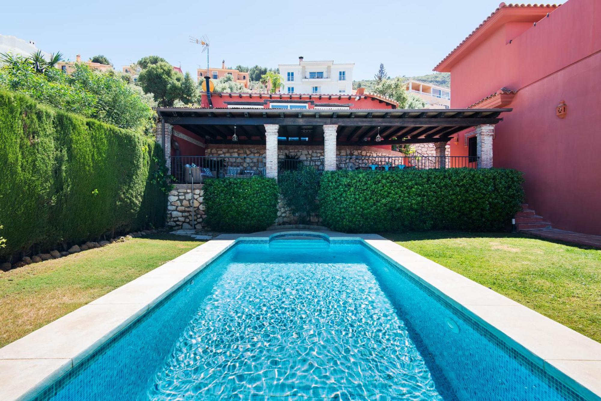 VILLA ANDALUCIA ATLANTIDA, casa con piscina privada