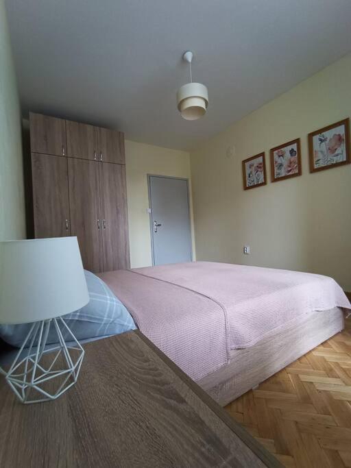 Aprilov Apartment