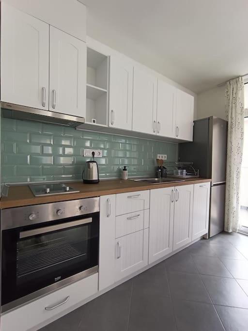 Aprilov Apartment