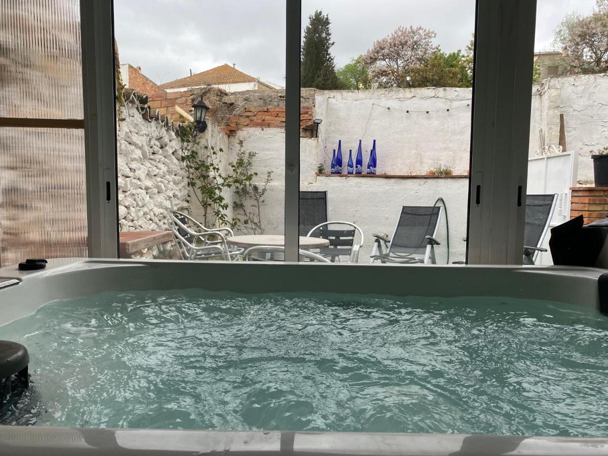 La Olivera APARTHotel Rural Suites bañera hidro o Jacuzzi privados photo 5