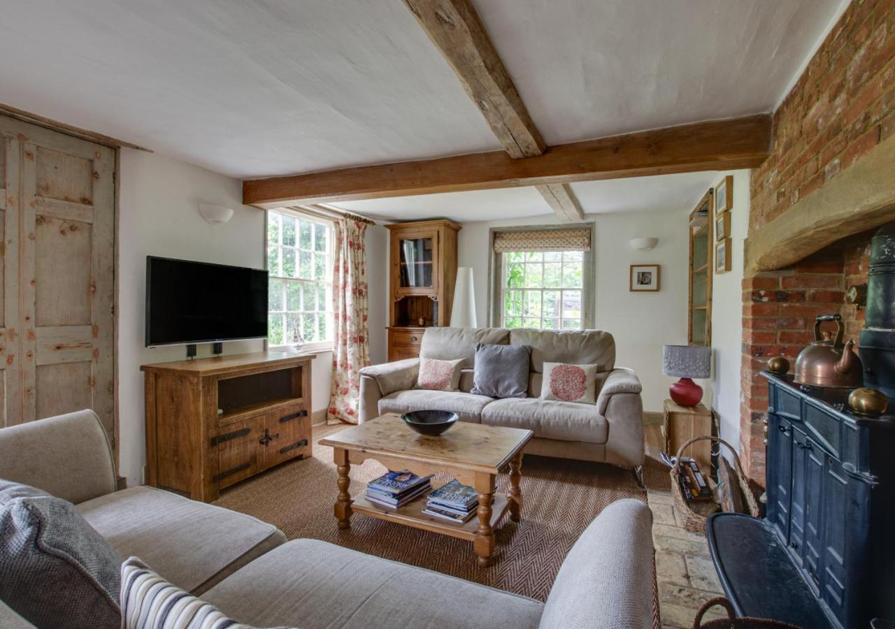 4 Bed in Wrentham oc-hdress