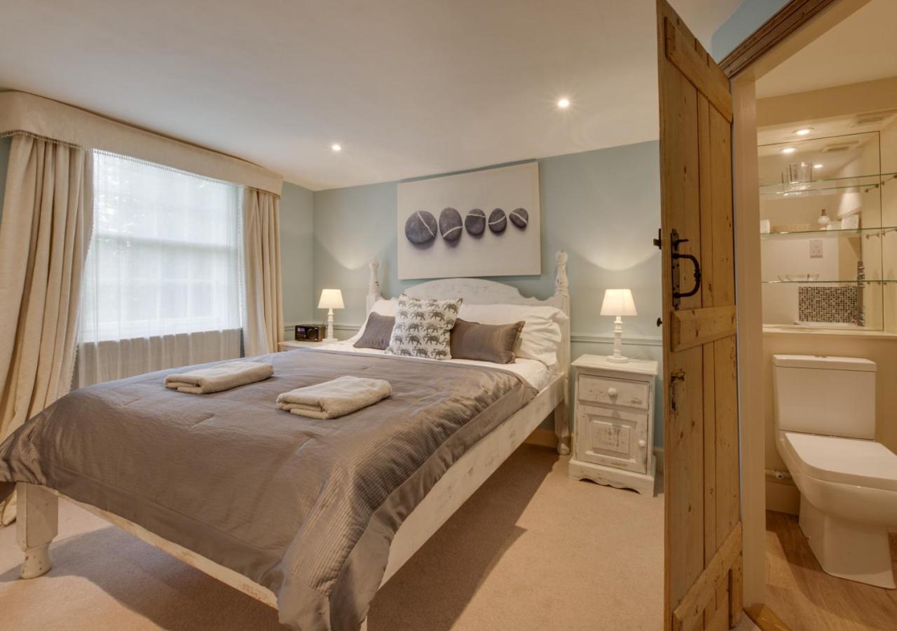 4 Bed in Wrentham oc-hdress