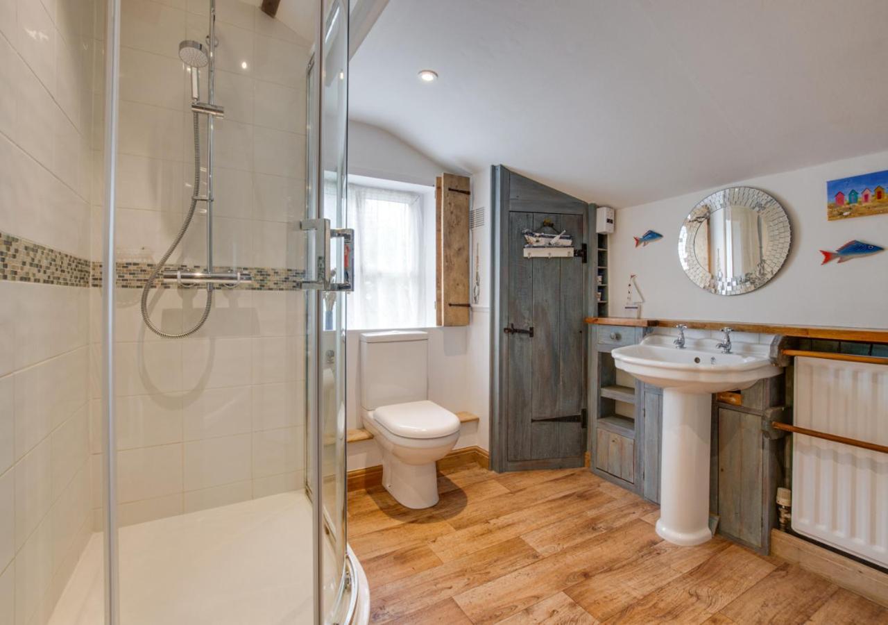 4 Bed in Wrentham oc-hdress