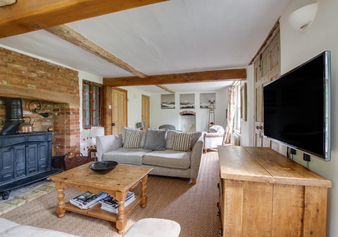 4 Bed in Wrentham oc-hdress