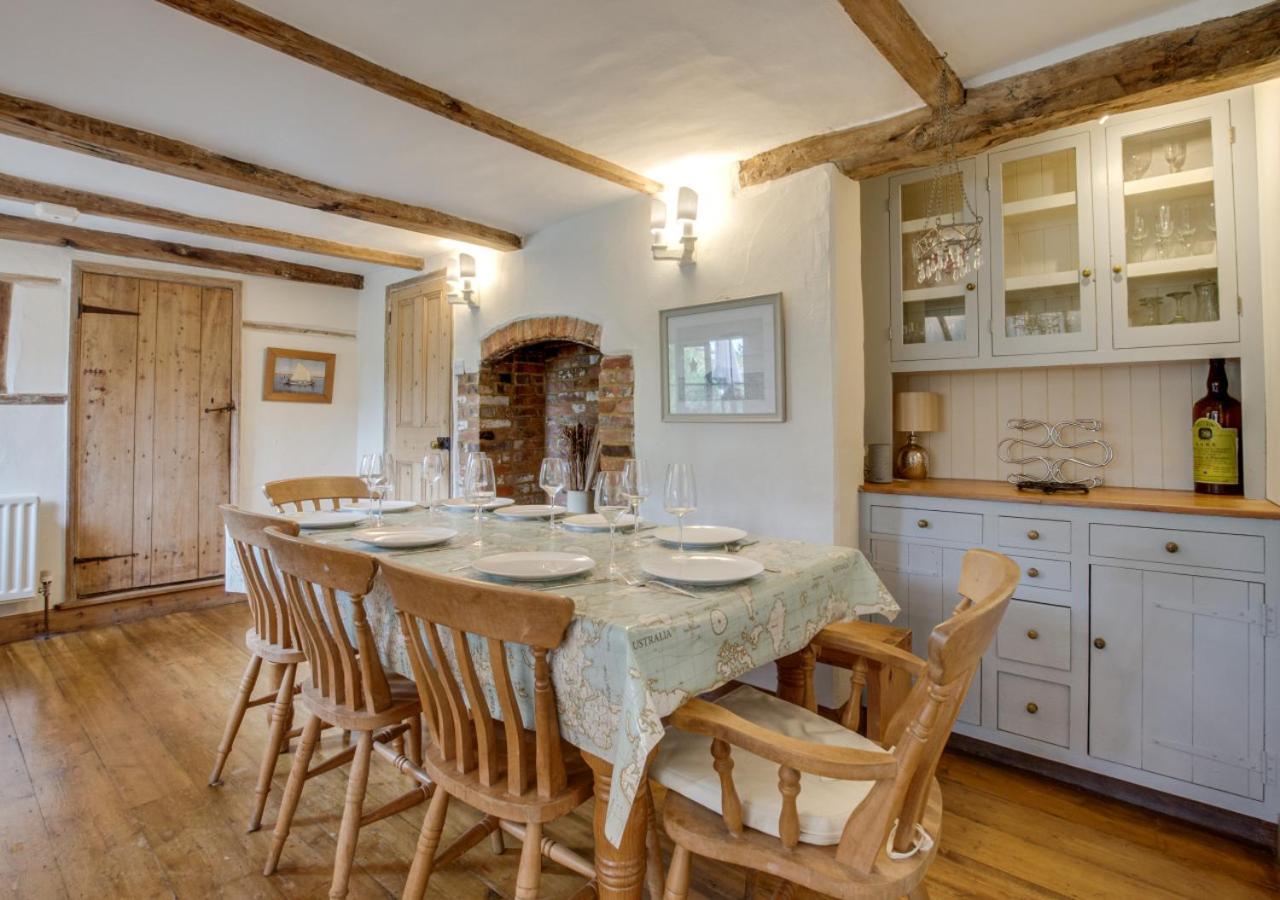 4 Bed in Wrentham oc-hdress