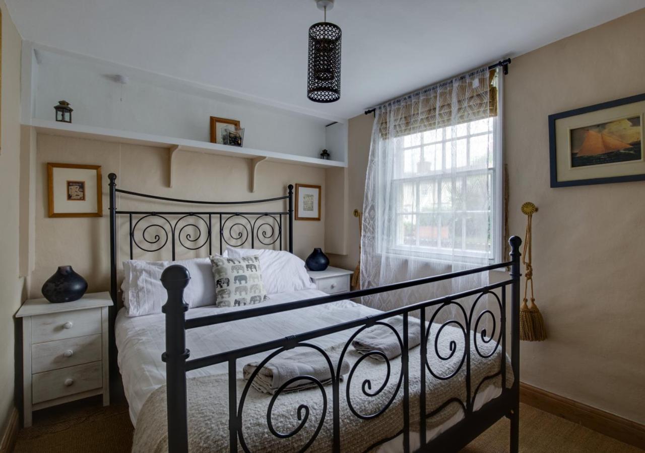 4 Bed in Wrentham oc-hdress
