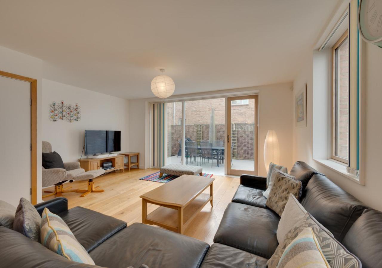 3 Bed in Southwold oc-ftw