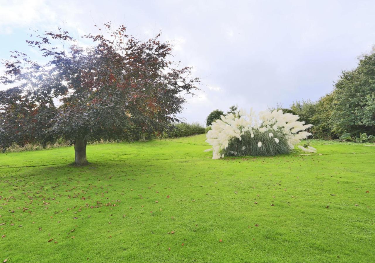 3 Bed in Hemley oc-g91