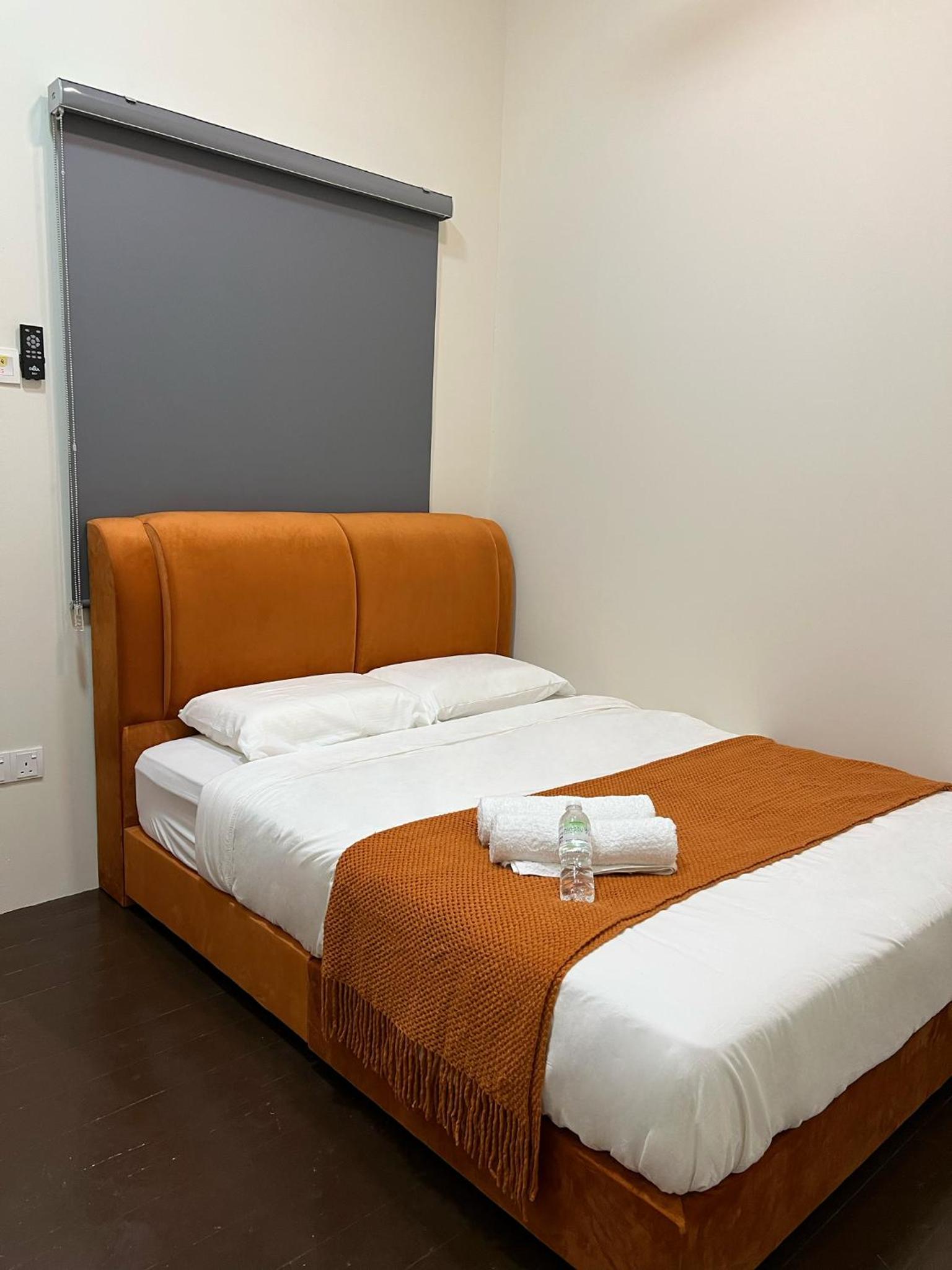 The Neighbour KKB - Rooms with shared bathroom - Whole unit has 4 rooms photo 6
