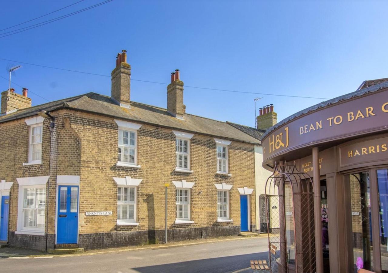 3 Bed in Southwold oc-aafish