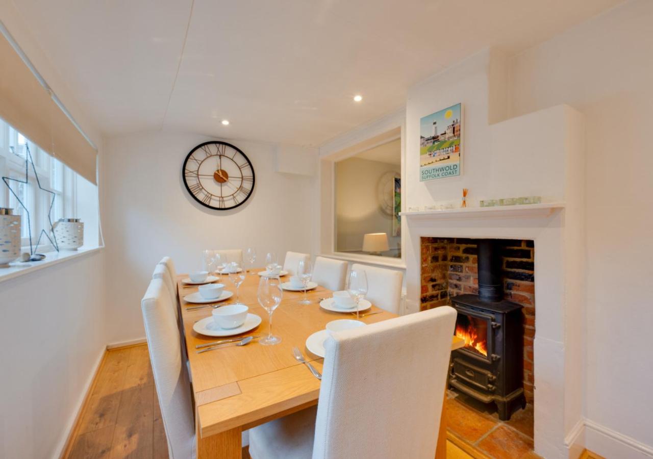 3 Bed in Southwold oc-aafish