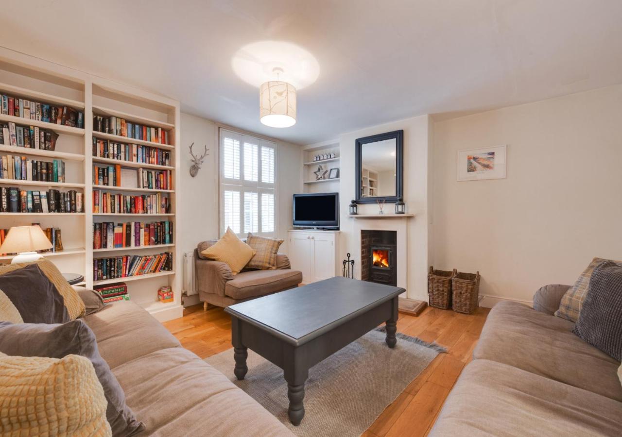 3 Bed in Southwold oc-aafish
