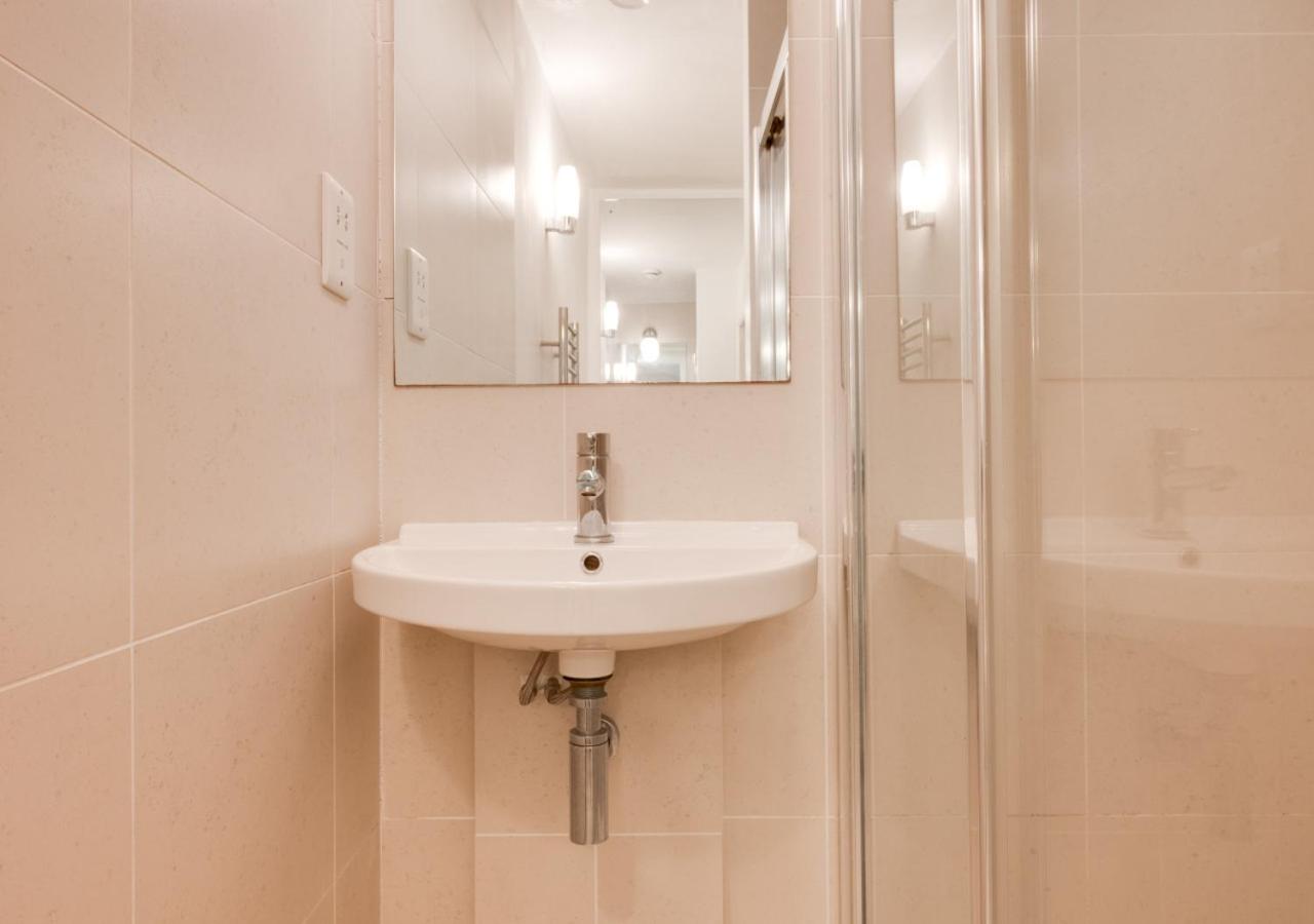 3 Bed in Southwold oc-aafish
