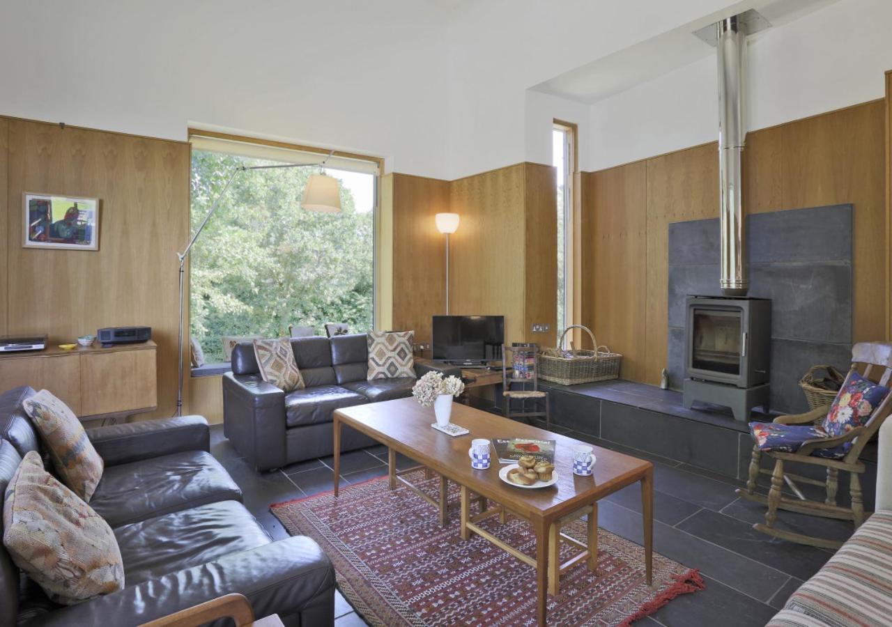 3 Bed in Bramfield oc-hglenv