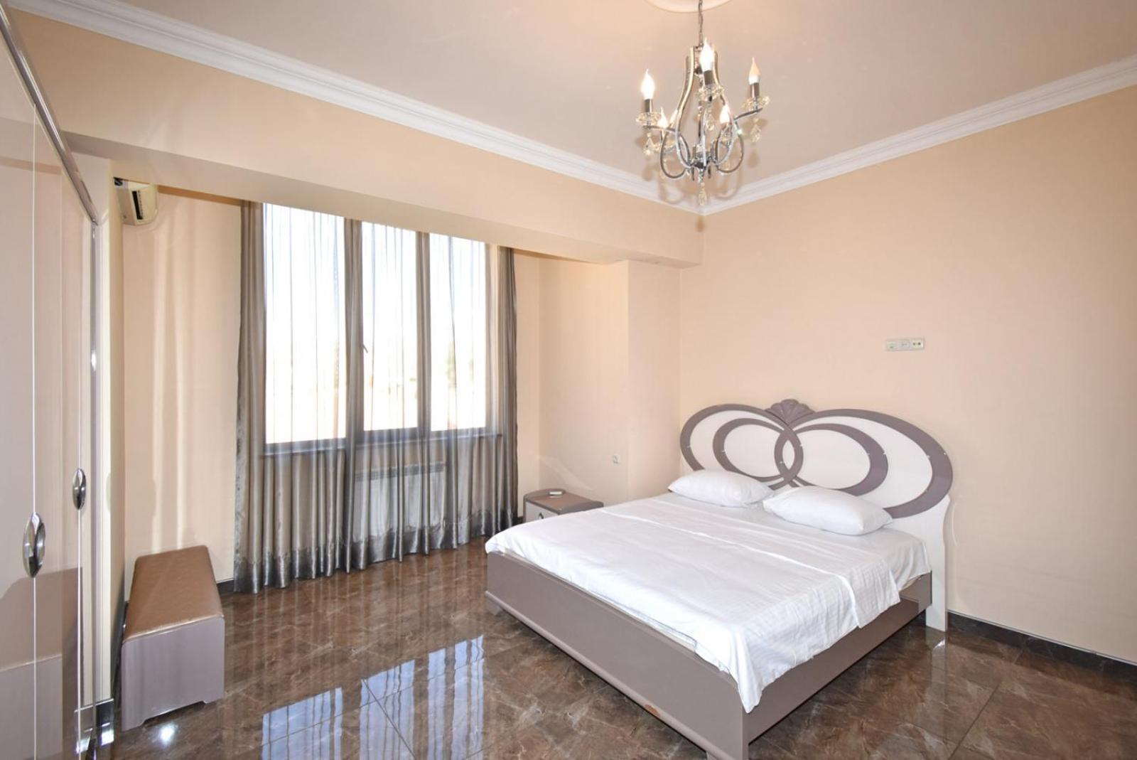 Teryan street, 4 bedrooms Luxury, Unique apartment TT888