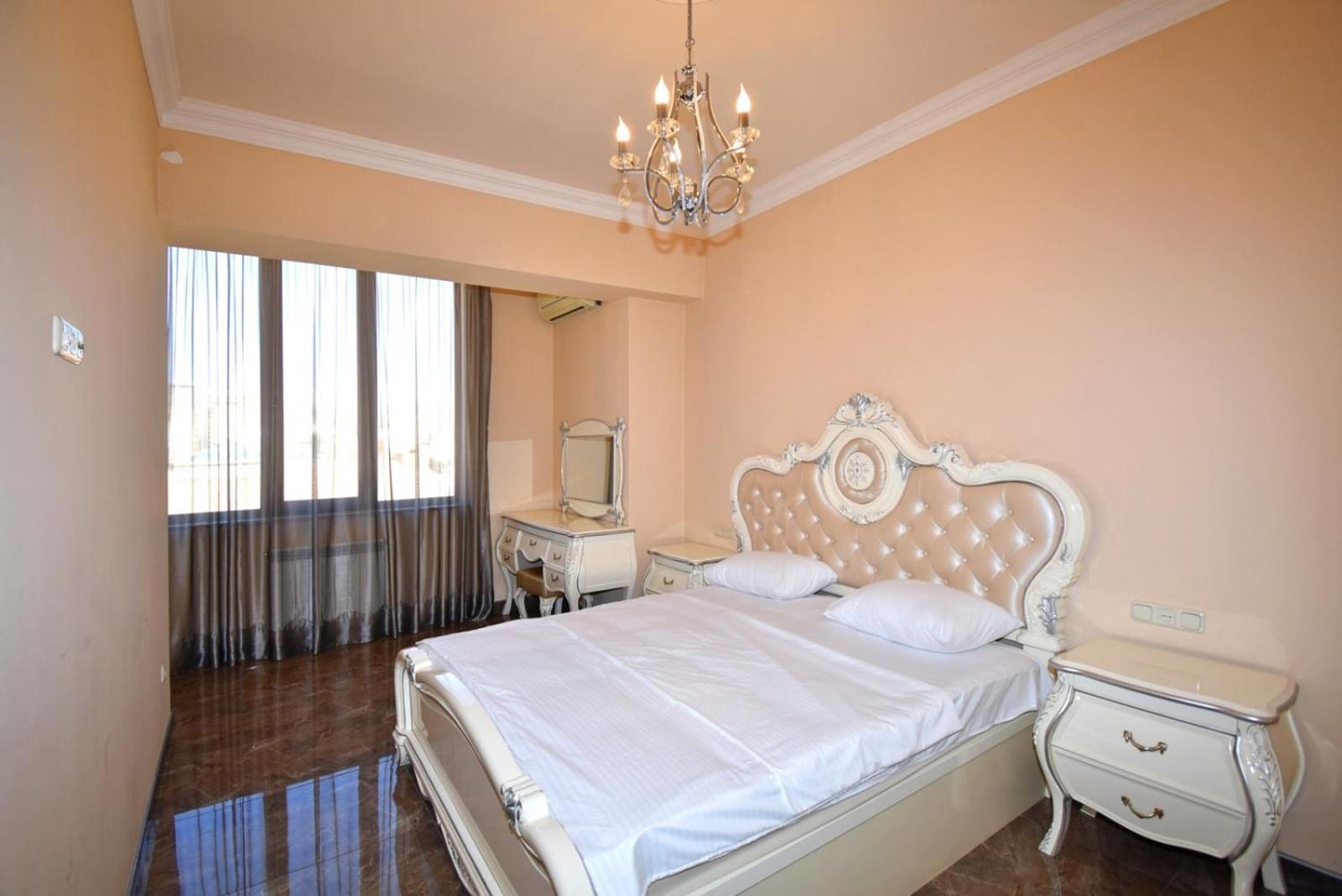 Teryan street, 4 bedrooms Luxury, Unique apartment TT888